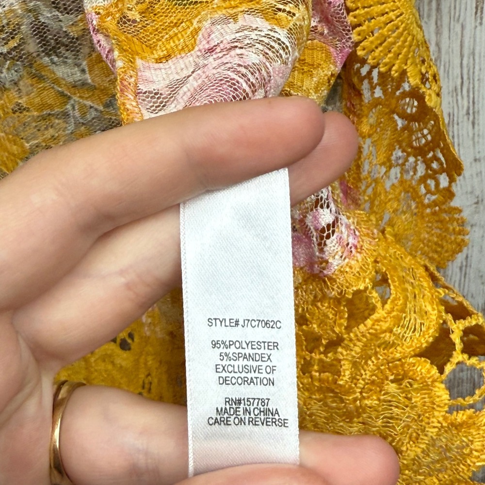 Jolie & Joy Floral Lace Kimono Cardigan Yellow Pink Bell Sleeve Large Feminine - Picture 4 of 12